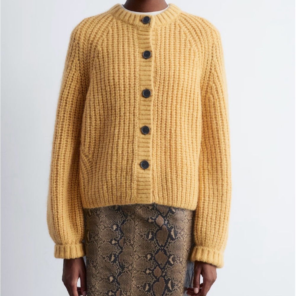 Balloon sleeve cardigan mustard yellow